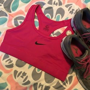 🎁GREAT GIFT IDEA🎁 NWT Nike Sports Bra - Small